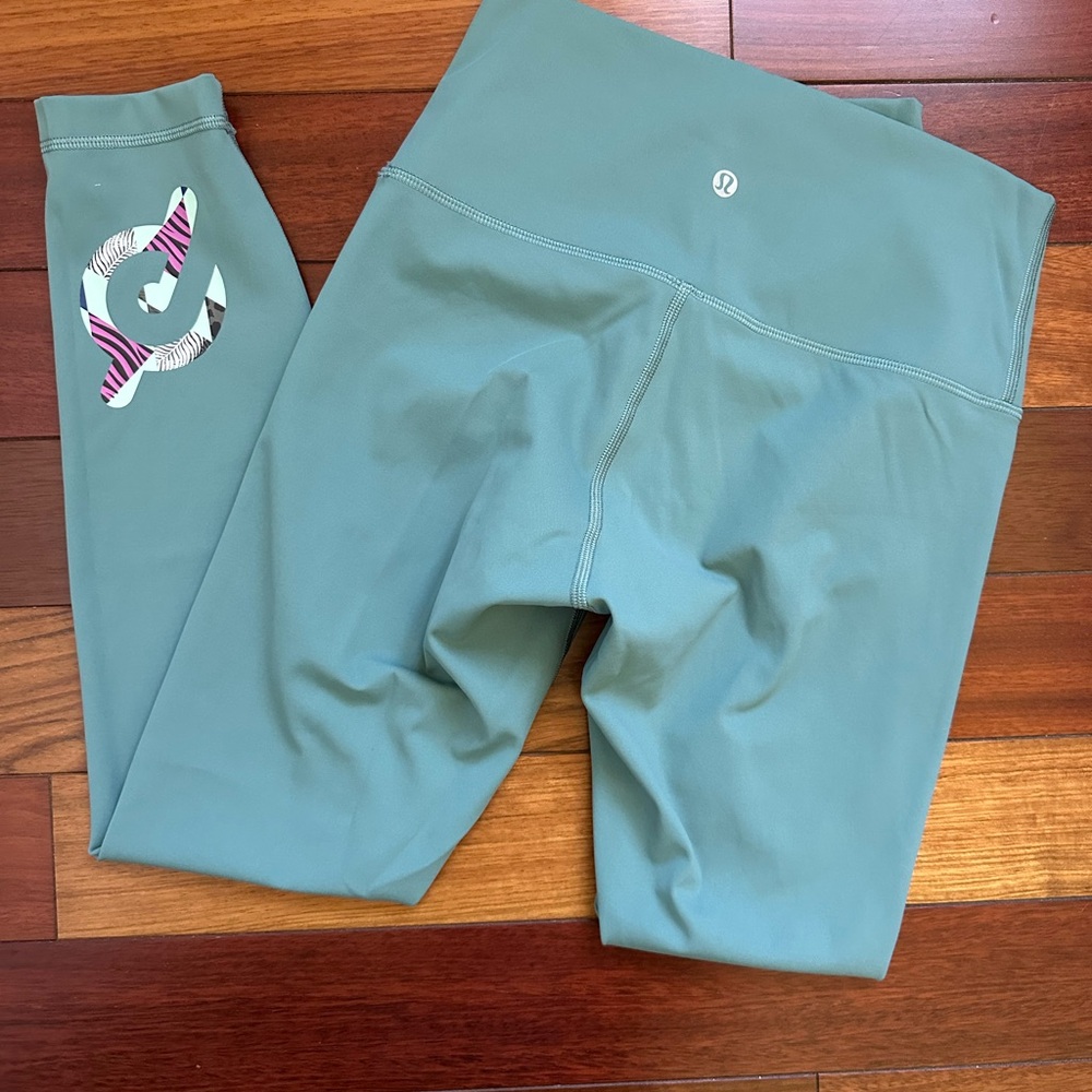 lululemon athletica x peleton Leggings 6